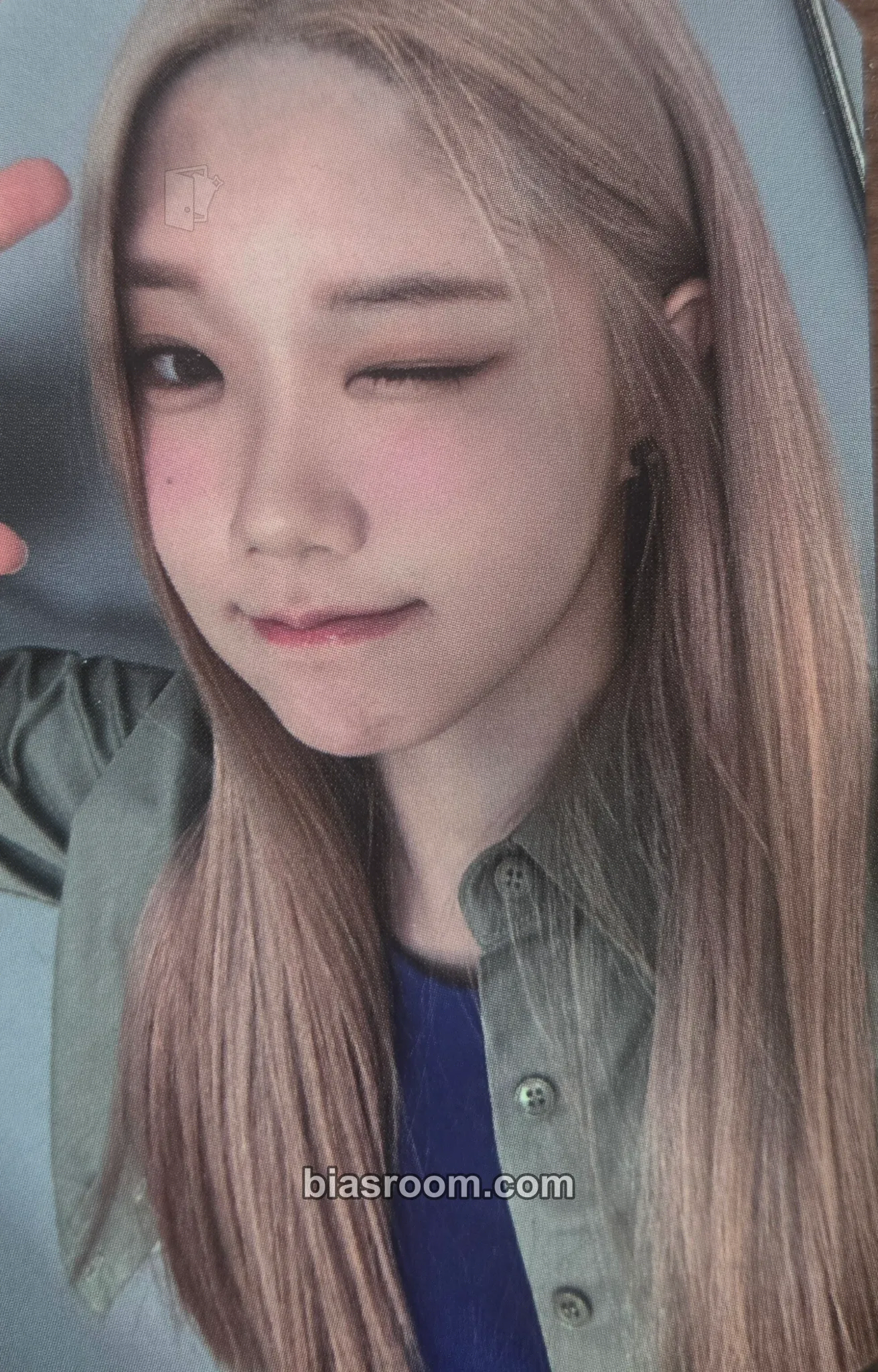 Chaewon 2023 Season’s Greeting Photocard - CLASSy - CLASSy K-pop photocard