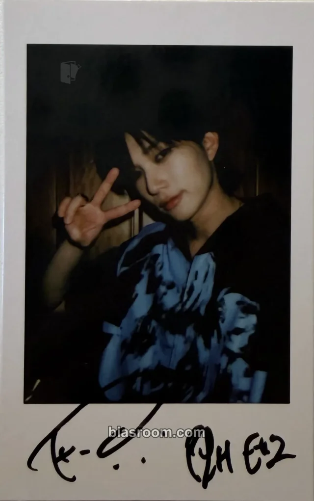 P1Harmony - Theo - P1harmony X DELING YOUNG Magazine 2024 Other polaroid pob (pre-order benefit)