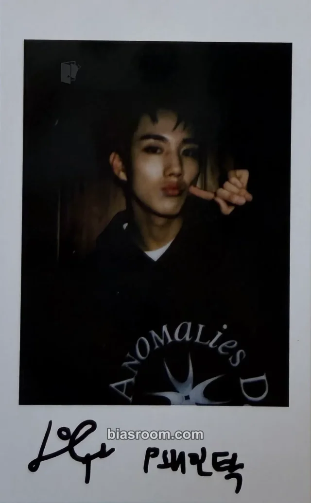 P1Harmony - Intak - P1harmony X DELING YOUNG Magazine 2024 Other polaroid pob (pre-order benefit)