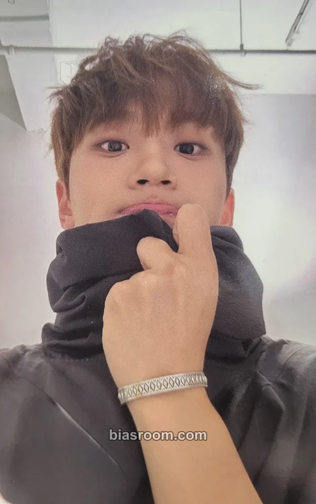 TIOT - Kum Junhyeon - Frame the Blueprint : Prelude to Possibilities Album album photocard double-sided