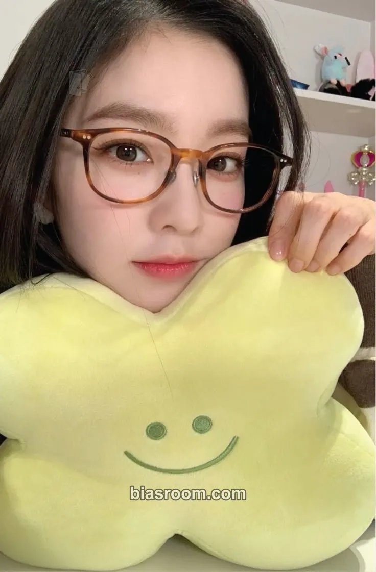 Irene Like A Flower Photocard - Red Velvet - Red Velvet K-pop photocard