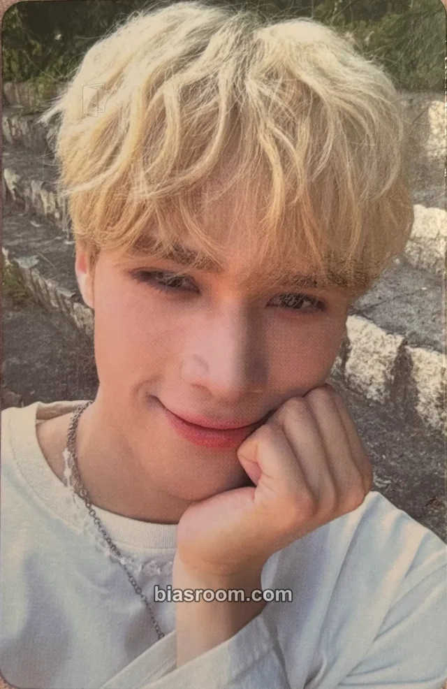 B.D.U - Jay Chang - Wishpool Album album photocard green version