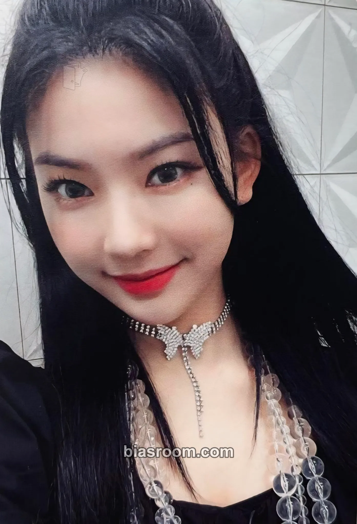 Isa YOUNG-LUV.COM Photocard - STAYC - STAYC K-pop photocard