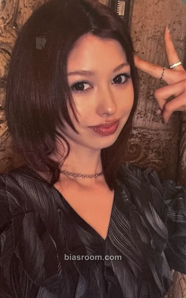 AtHeart - Michi - Butterfly Doors Album merch photocard