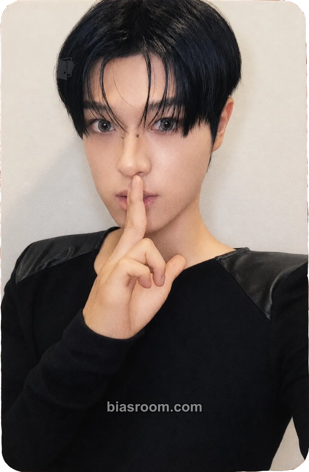 Riwoo Louder Than Ever Photocard - NEWBEAT - NEWBEAT K-pop photocard