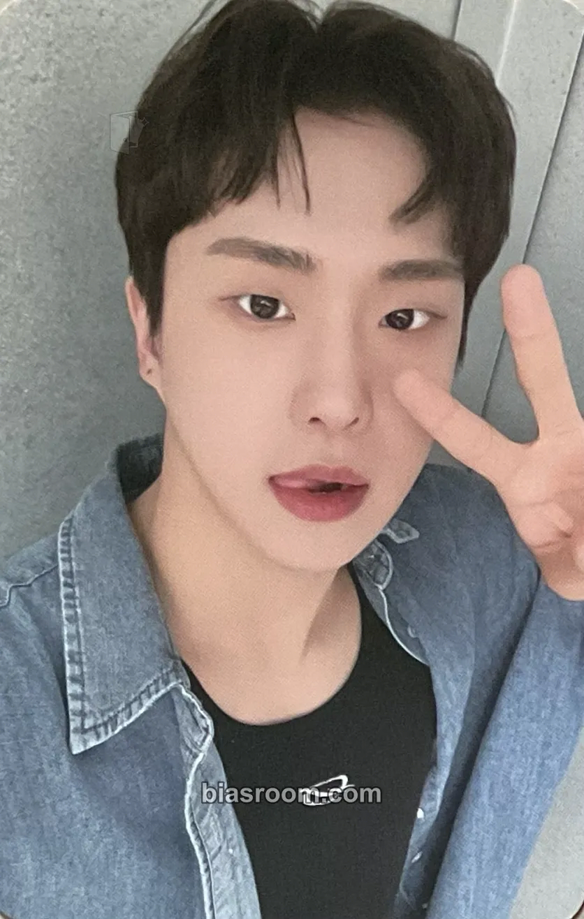 Minseok HIGH&LOW DONUTS Debut Promotion Busking Photocard - NEWBEAT - NEWBEAT K-pop photocard