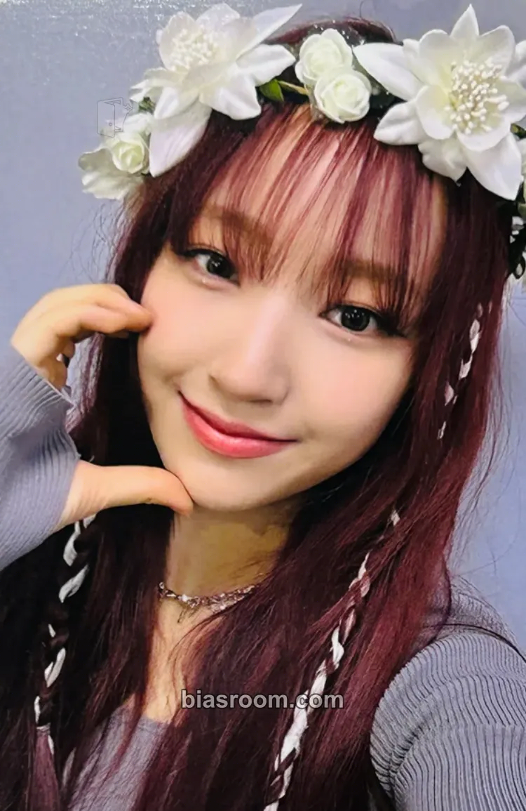 Yunha WE UNIS Photocard - UNIS - UNIS K-pop photocard