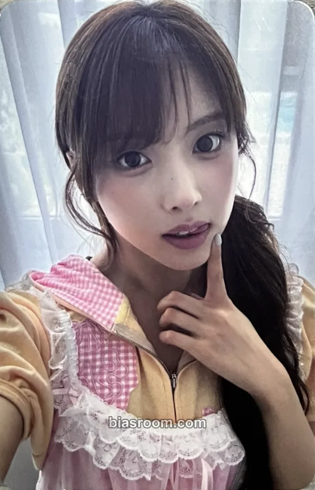 NMIXX - Jiwoo - NSWER VACATION Event entrance / attendance benefit day 1 nswer zone
