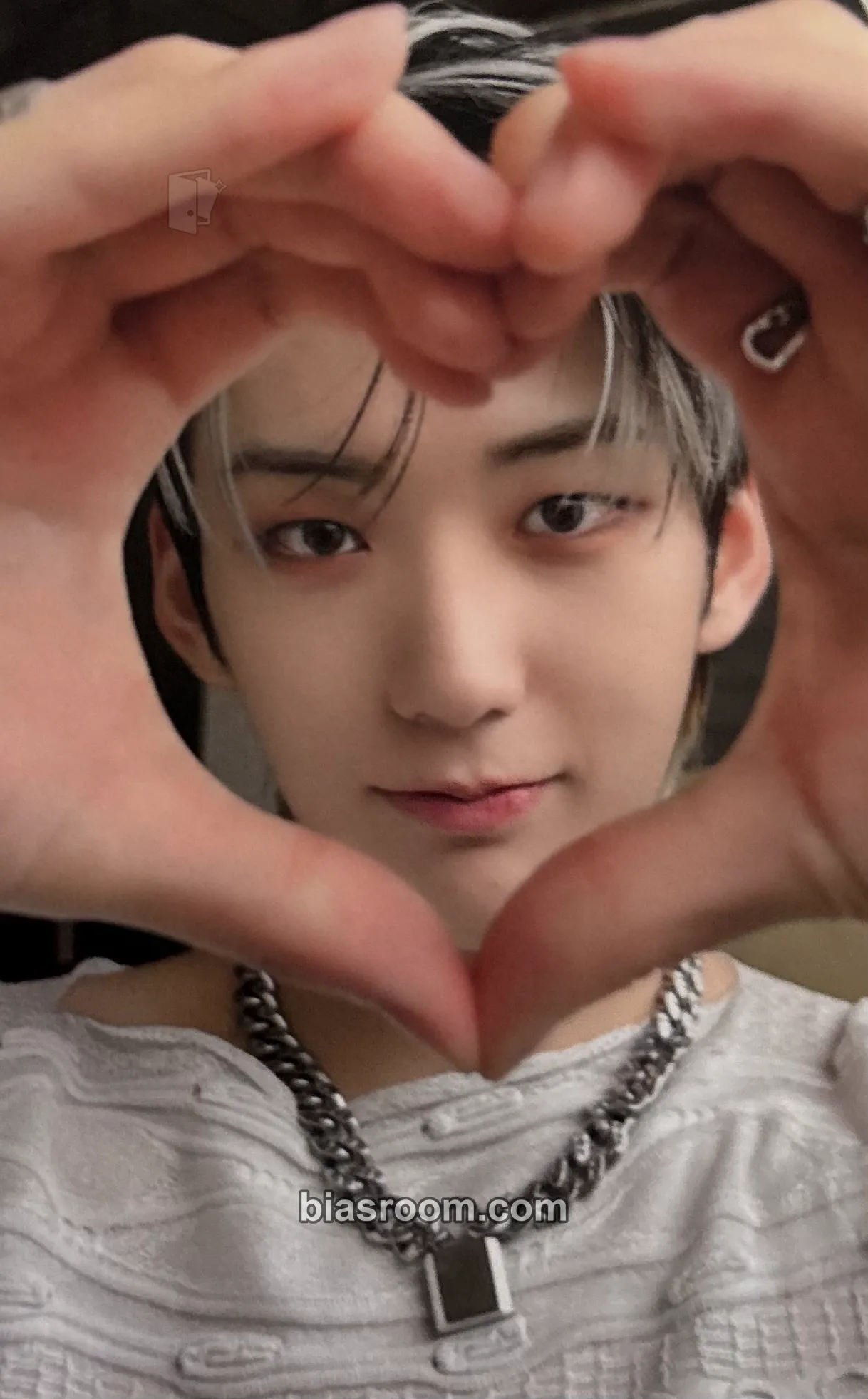 Hwon Realize Photocard - The KingDom - The KingDom K-pop photocard