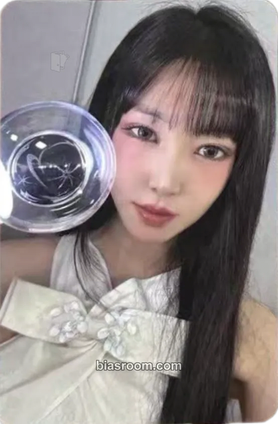 Yuju GFRIEND OFFICIAL LIGHT STICK Ver.3 Photocard - GFRIEND - GFRIEND K-pop photocard
