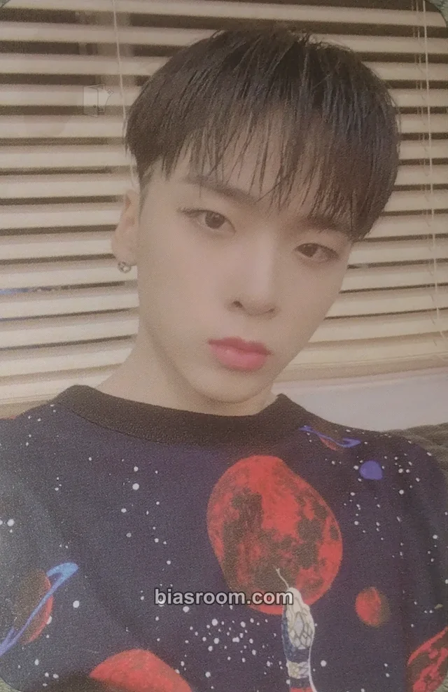 MCND - Castle J - Earth Age Album album photocard