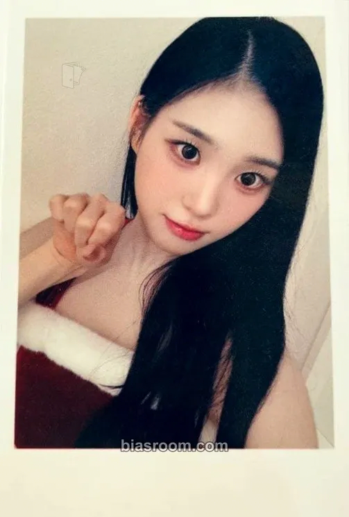 Jiyeon Beyond Beauty Photocard - tripleS - tripleS K-pop photocard