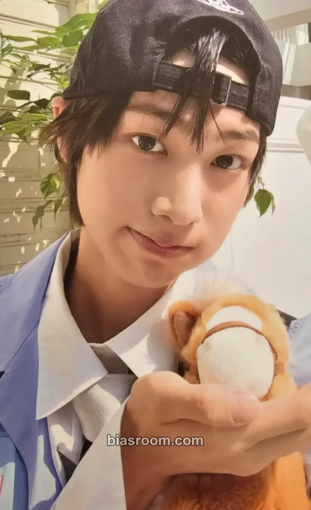 IDID - Seonghyeon - 2026 Season's Greetings: IDID Lucky Delivery Shop Other merch photocard pob (pre-order benefit)