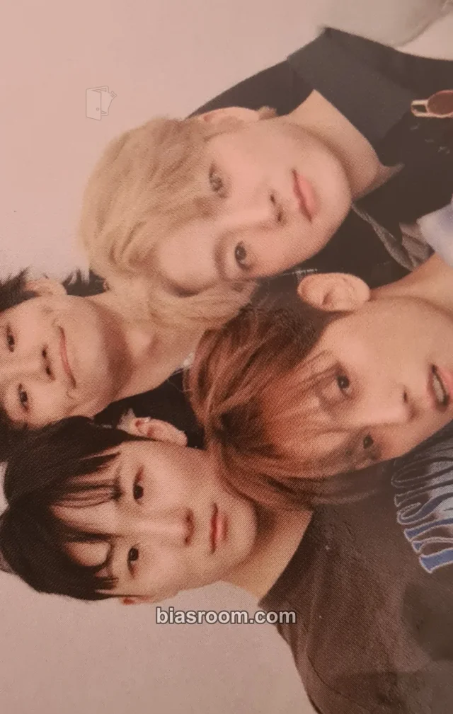 W24 - Seize The Day Album album photocard