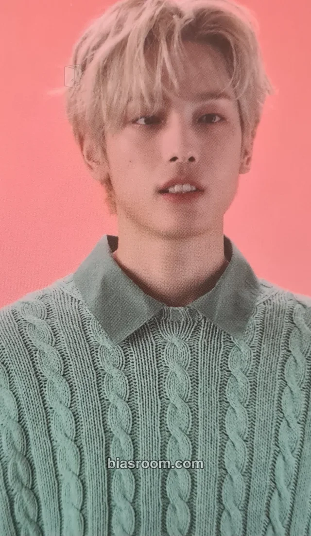 W24 - Jonggil - The white album Album album photocard