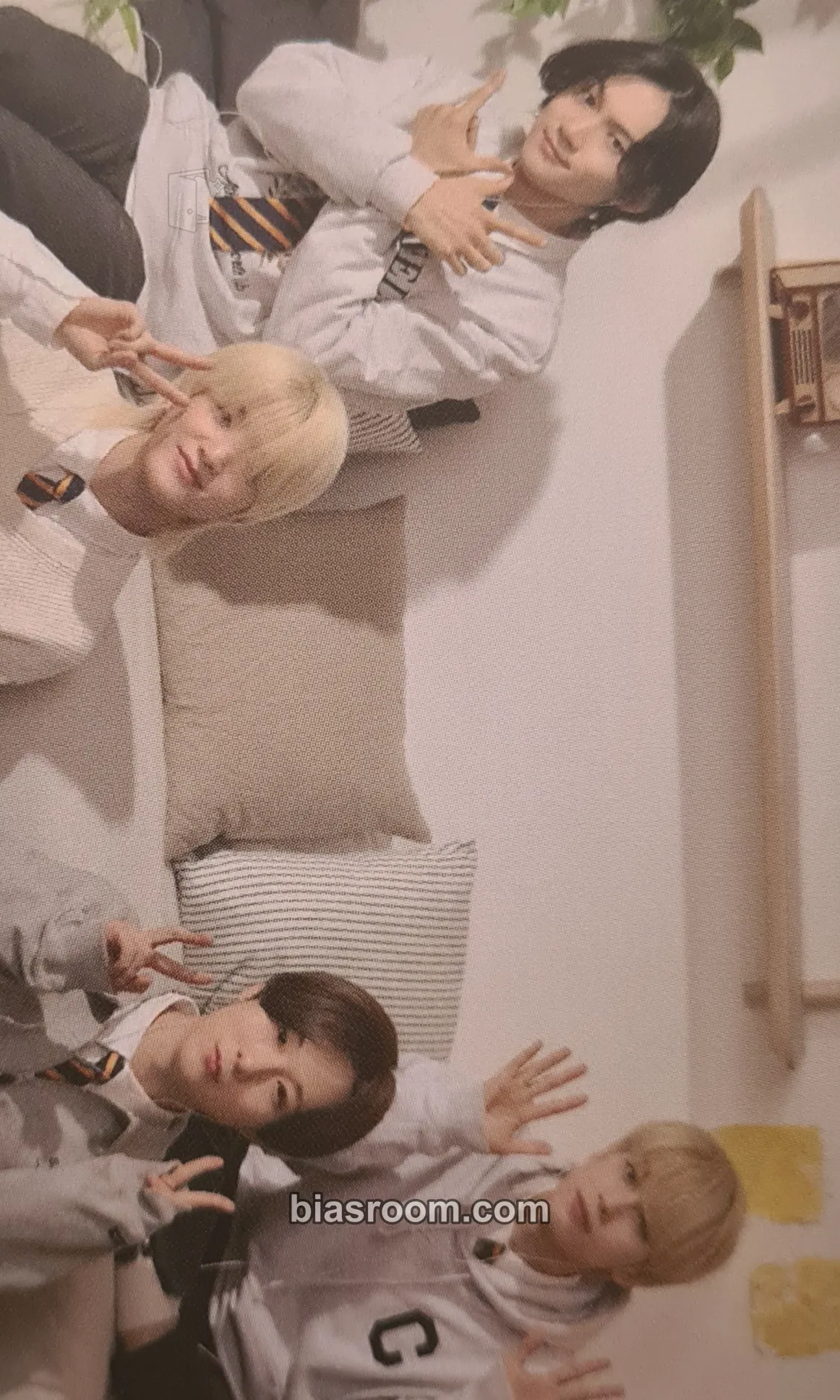 The white album Photocard - W24 - W24 K-pop photocard