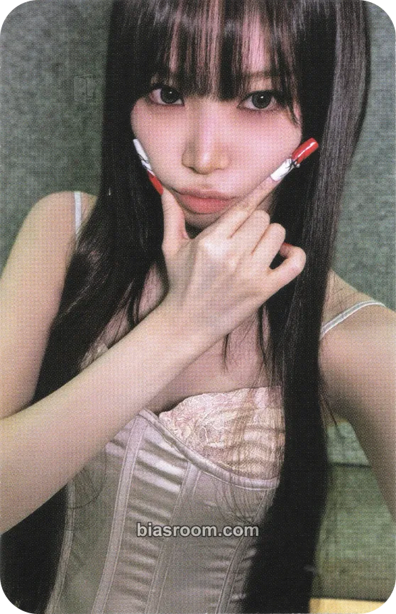 Kim Chaewon PUREFLOW pt.1 Photocard - LE SSERAFIM - photocard de K-pop de LE SSERAFIM