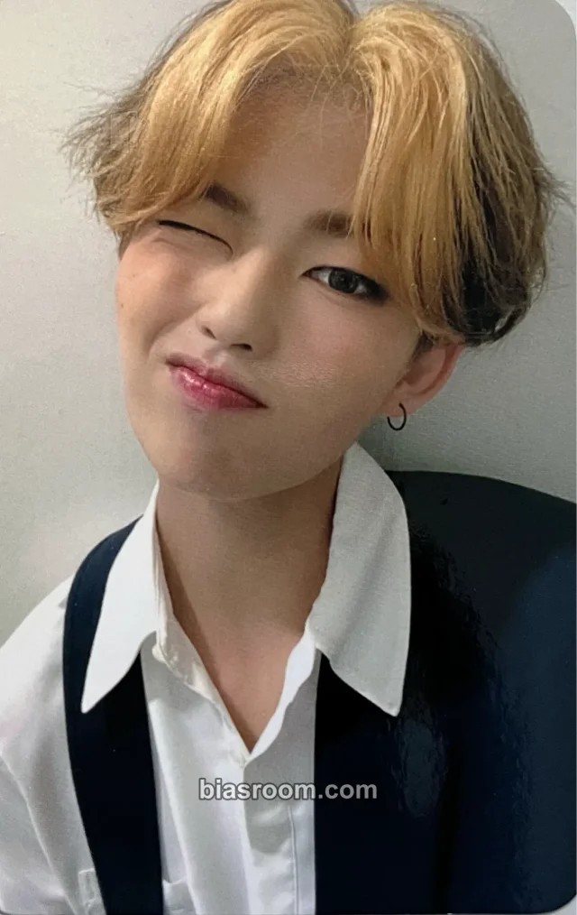 1the9 - Jinsung - Turn Over Album album photocard blue version