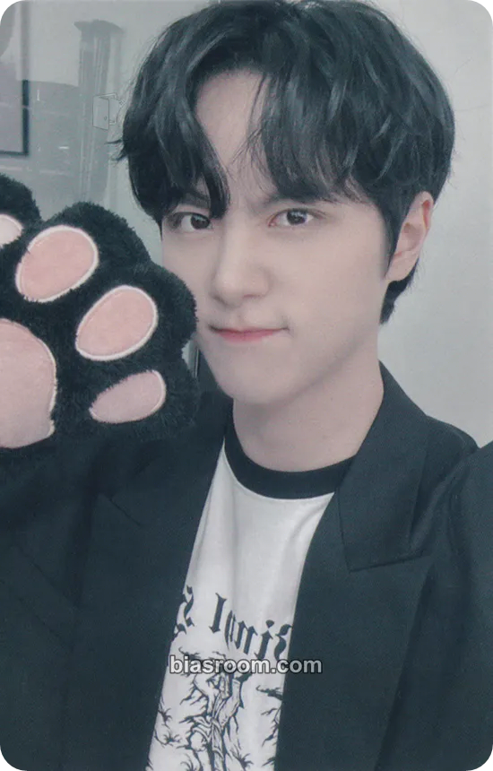 Donghan Love Pt.2 : Passion Photocard - WEi - WEi K-pop photocard
