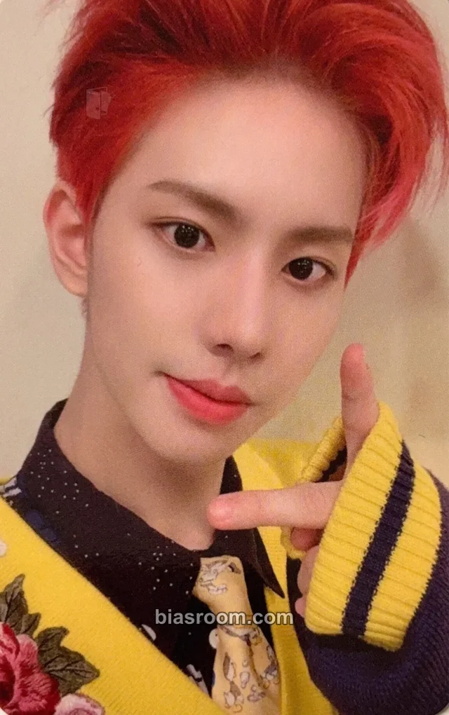 MCND - Win - Earth Age Album album photocard