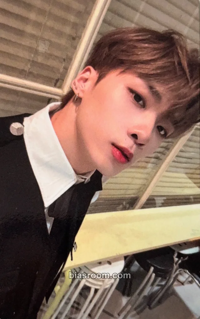 MCND - Castle J - ODD-VENTURE Album album photocard