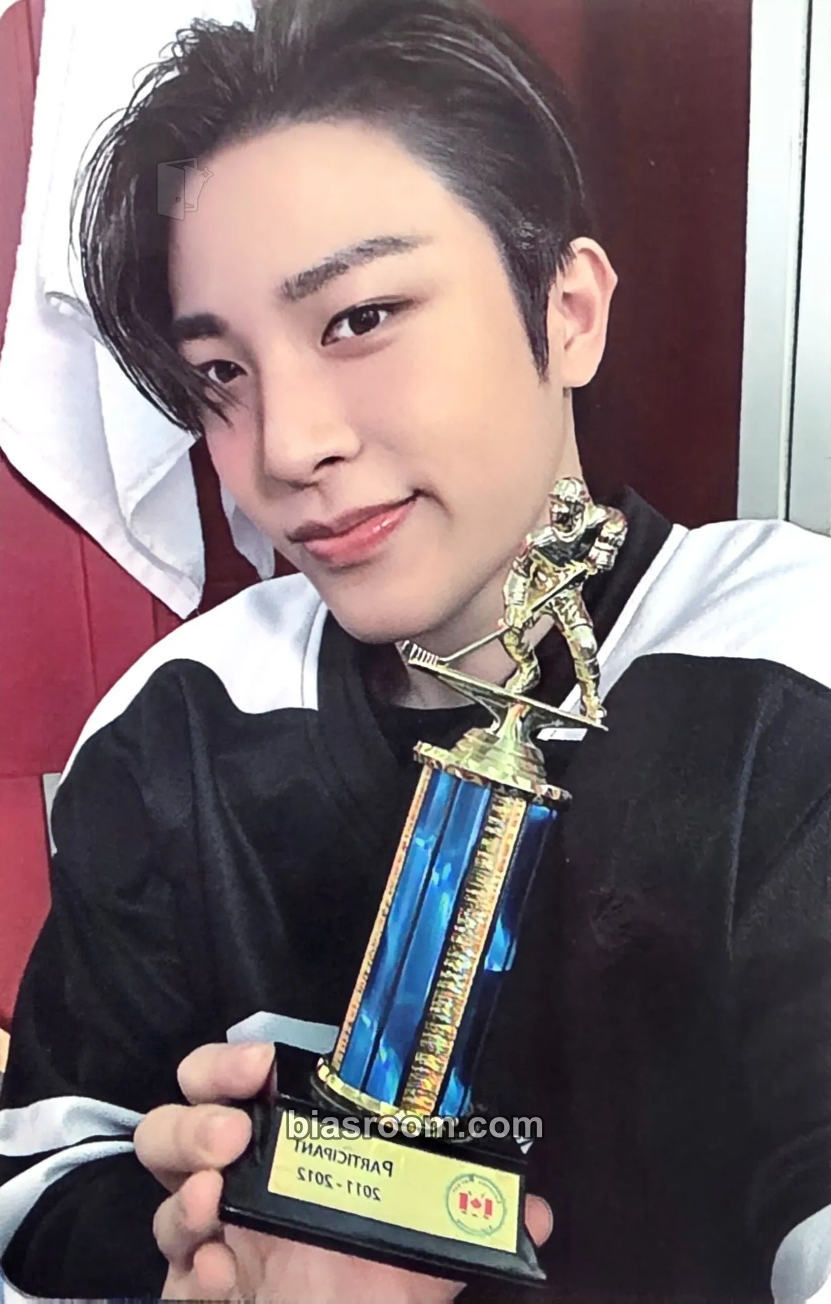 So Junghwan 2025 Season's Greetings - Team Treasure Photocard - TREASURE - TREASURE K-pop photocard