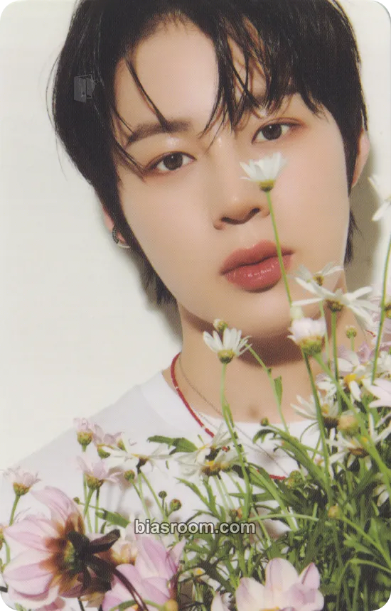 Ha Sung Woon Ha Sung Woon 23&24 Season’s Greetings ‘Just A Cloud Away’ Photocard - Ha Sung Woon K-pop photocard