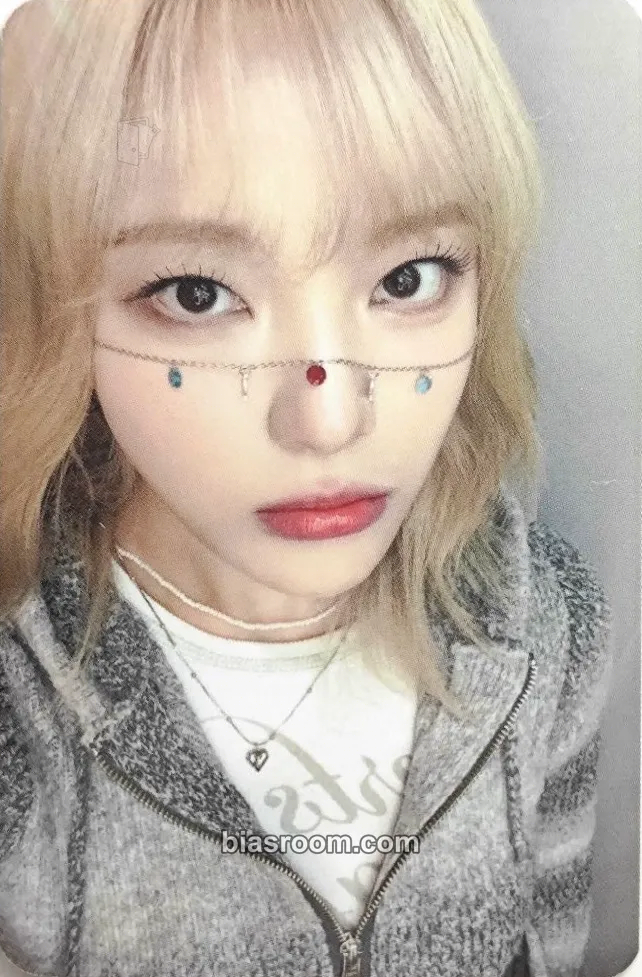 Moon Sua appendix: Of All We Have Lost Photocard - Billlie - Billlie K-pop photocard