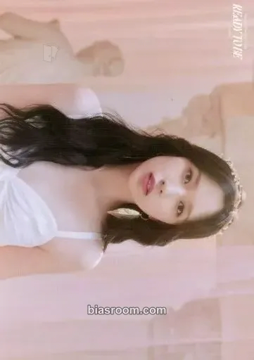 Mina TWICE 5th World Tour Ready to Be Photocard - TWICE - TWICE K-pop photocard