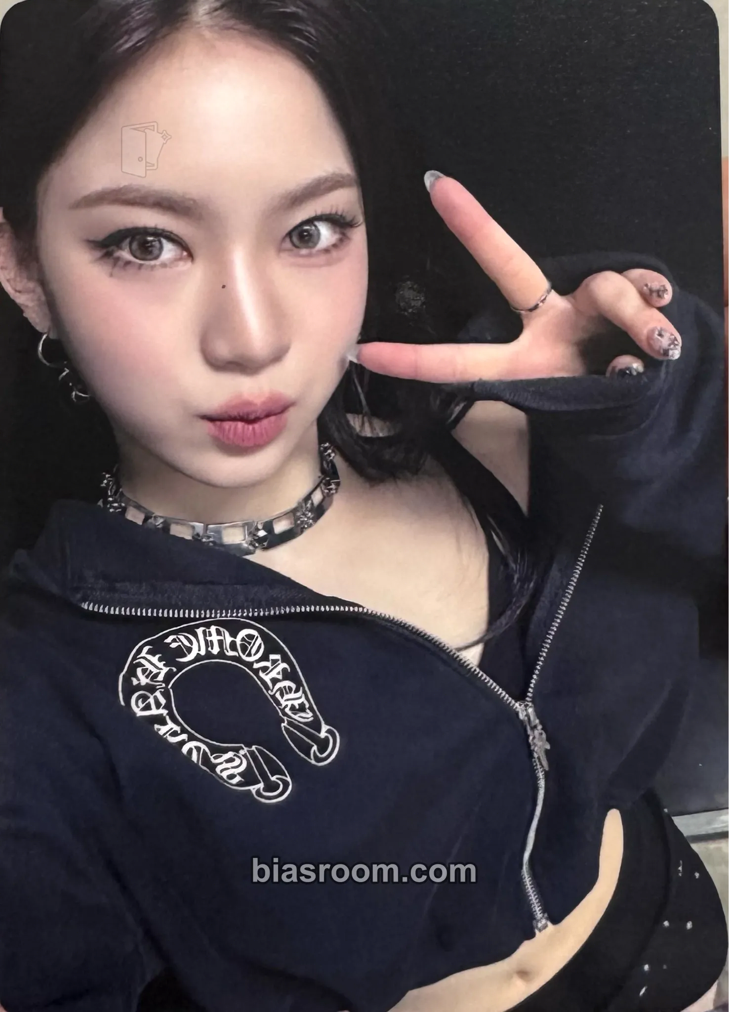 Isa STAY TUNED World Tour Photocard - STAYC - STAYC K-pop photocard