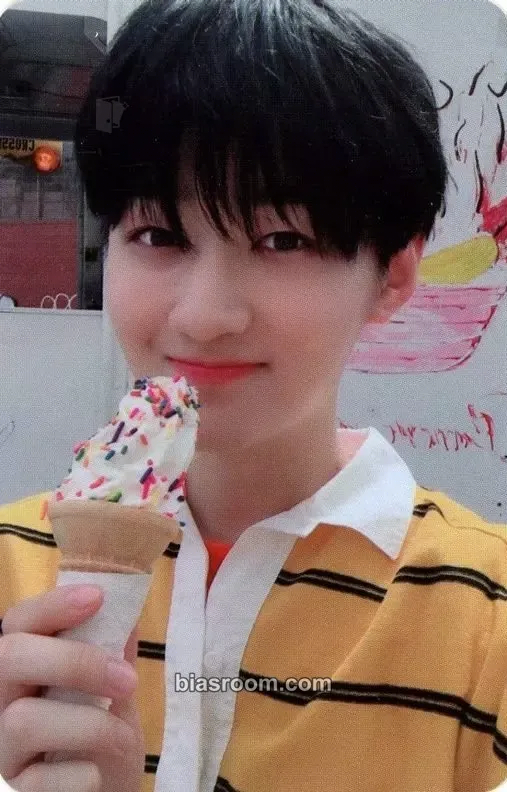 Yongseung Veri-Chill Photocard - VERIVERY - VERIVERY K-pop photocard