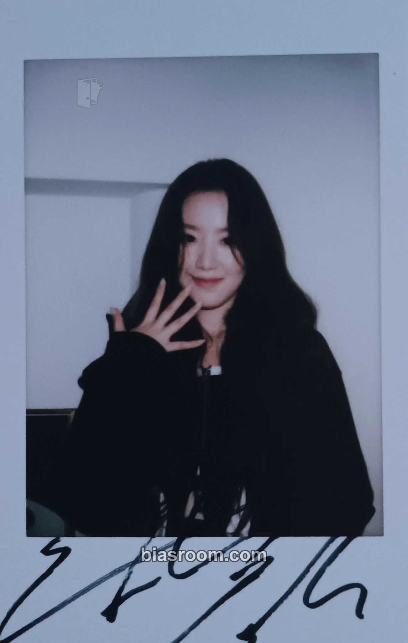 Shuhua Shuhua x Spotlight Magazine Photocard - i-dle - i-dle K-pop photocard