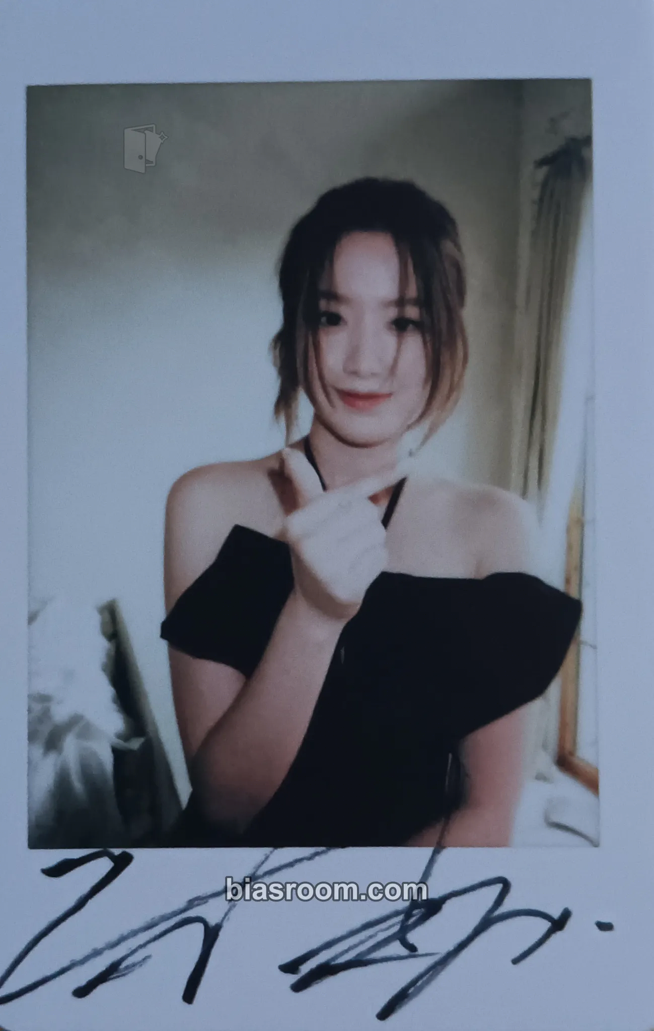 Shuhua Shuhua x Spotlight Magazine Photocard - i-dle - i-dle K-pop photocard