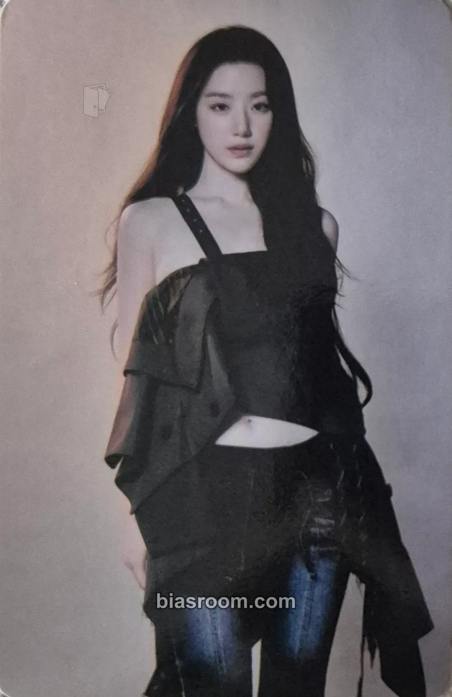 Shuhua MEDIA EXHIBITION : CITY of SENSE Photocard - i-dle - i-dle K-pop photocard