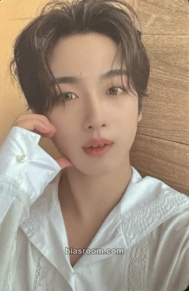 WEi - Yohan - Love Pt.3 : Eternally Album album photocard eternal love version