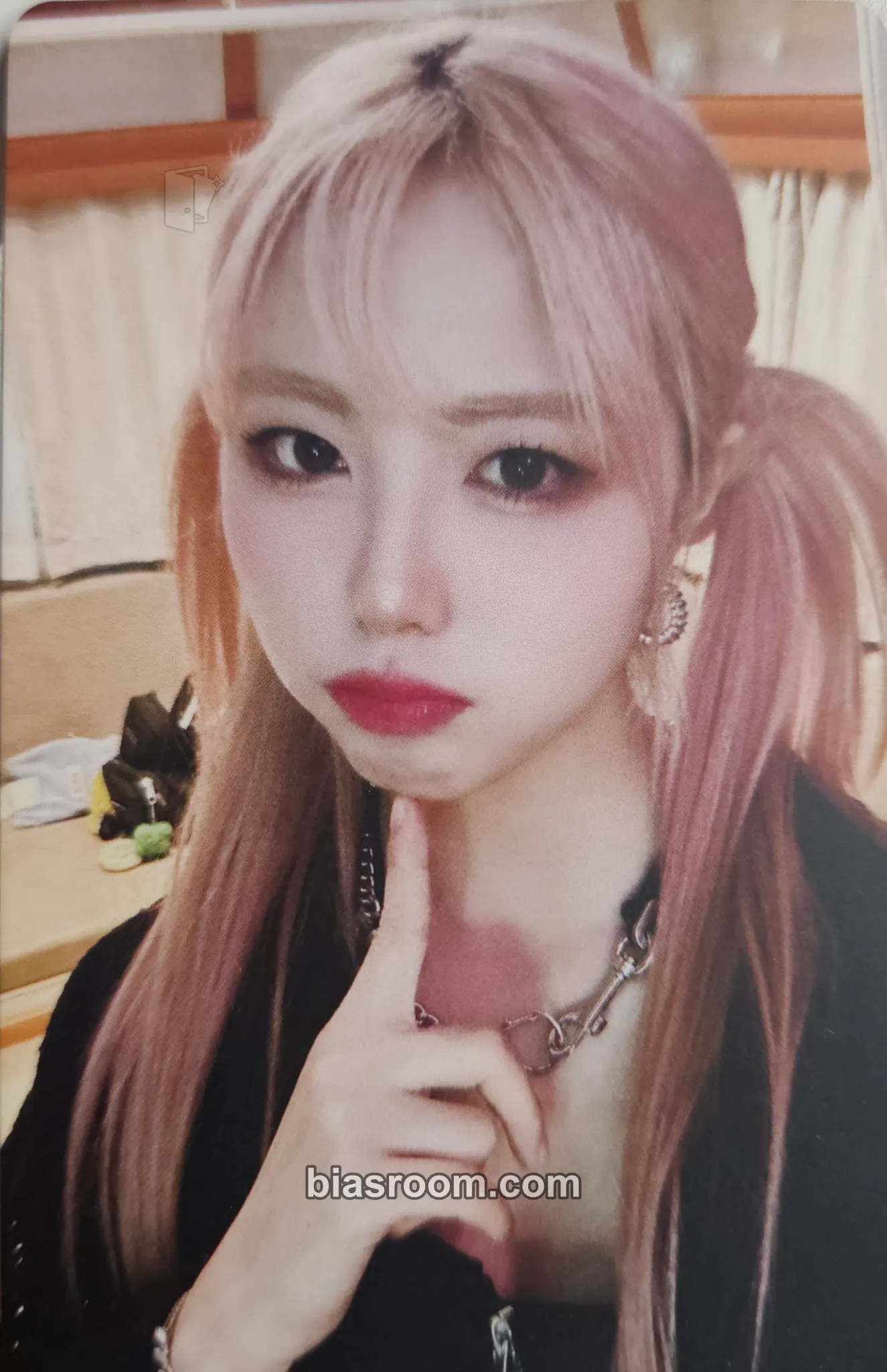 Ireh RBW Cafe Photocard - PURPLE KISS - PURPLE KISS K-pop photocard