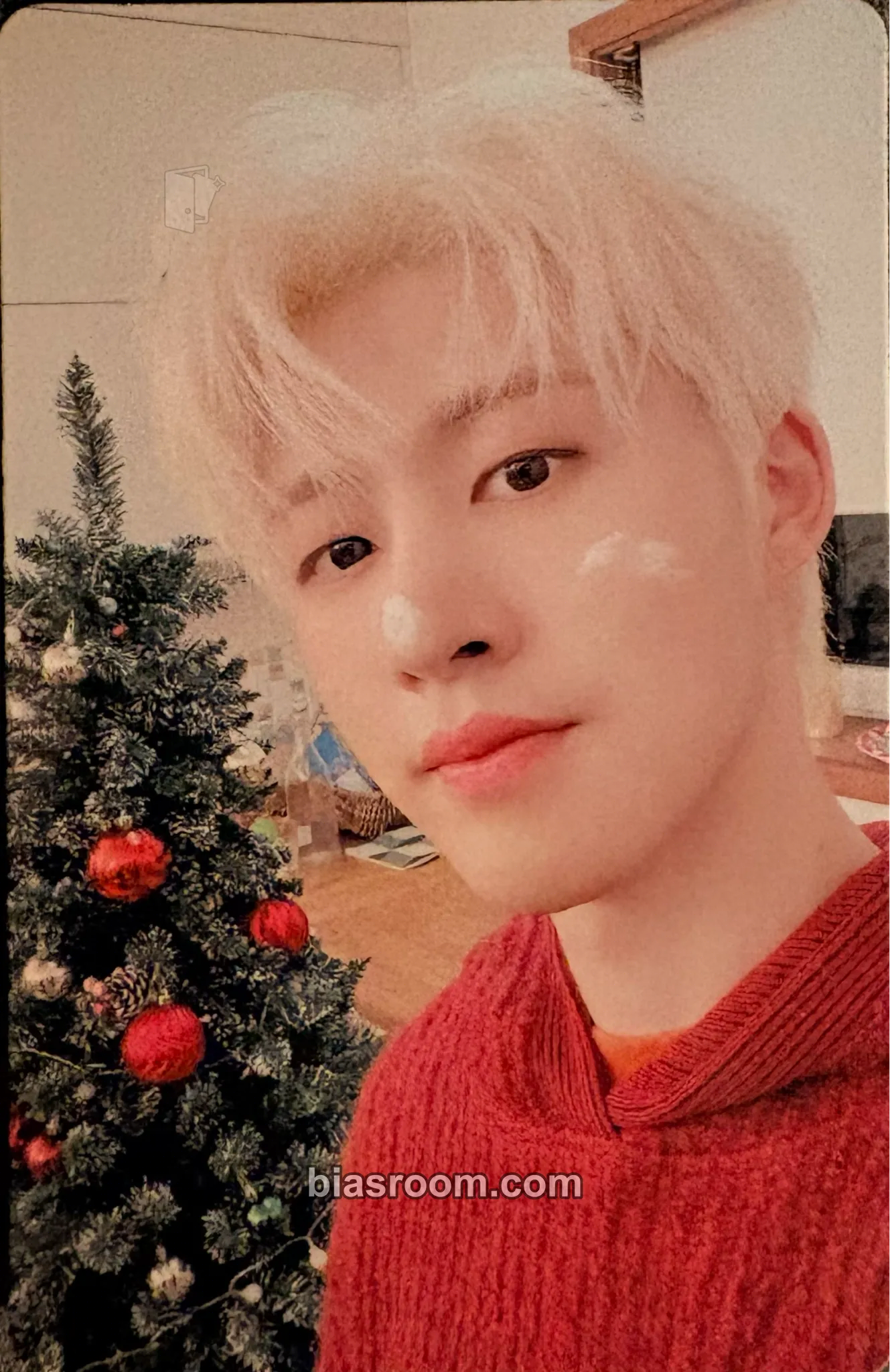 B.I 2022 Seasons Greetings - Winter Gift Photocard - B.I K-pop photocard