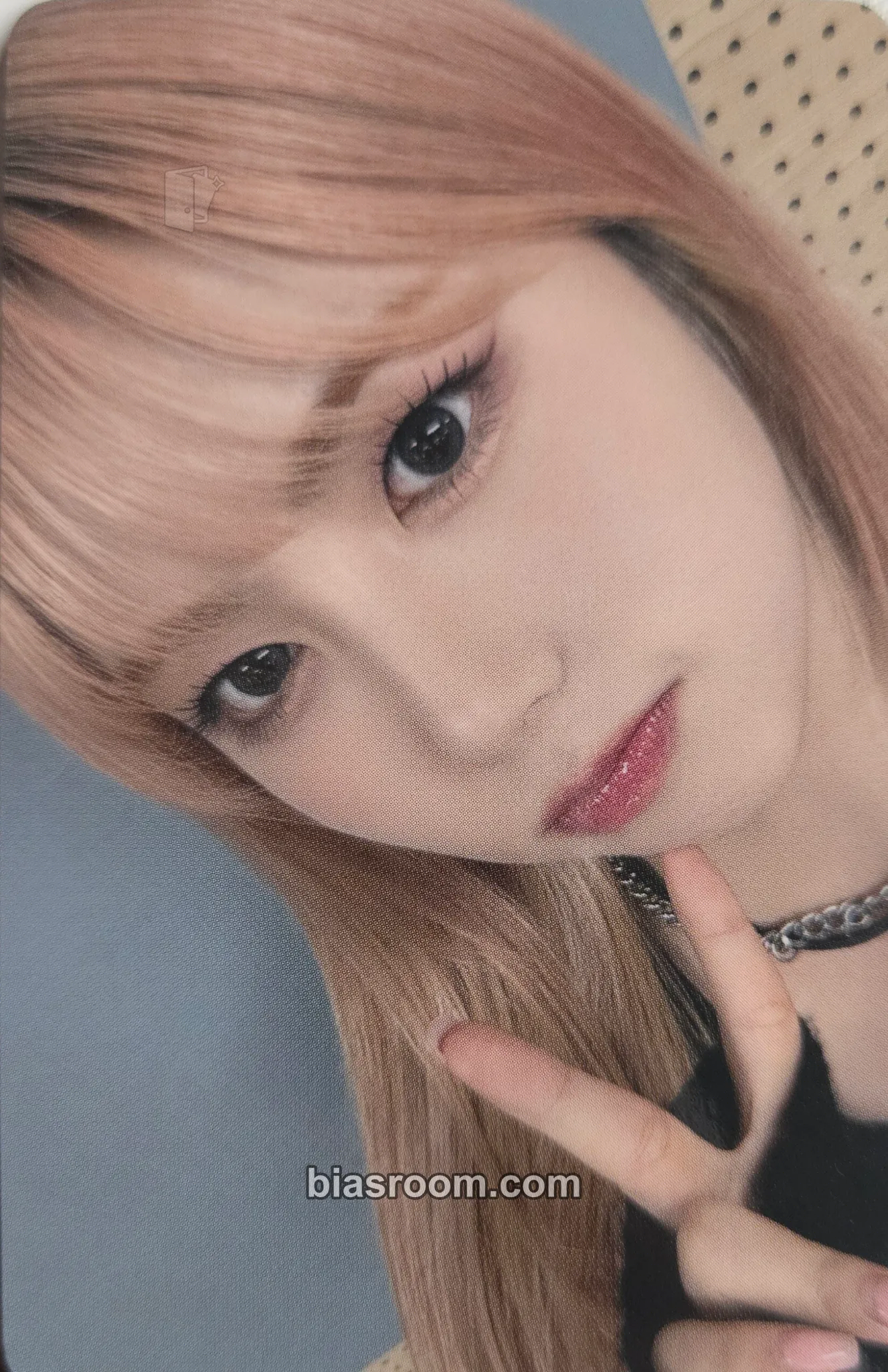 Ireh On The Violet Photocard - PURPLE KISS - PURPLE KISS K-pop photocard