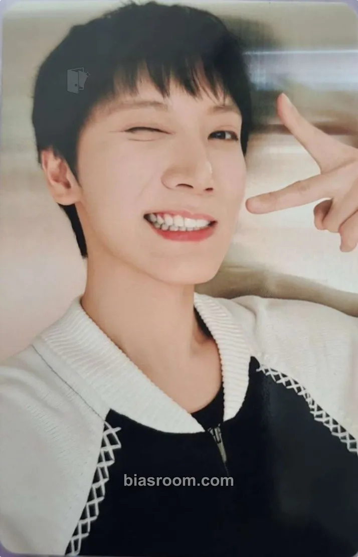 Ten SM ARTIST BIRTHDAY OFFICIAL MD Photocard - NCT - NCT K-pop photocard