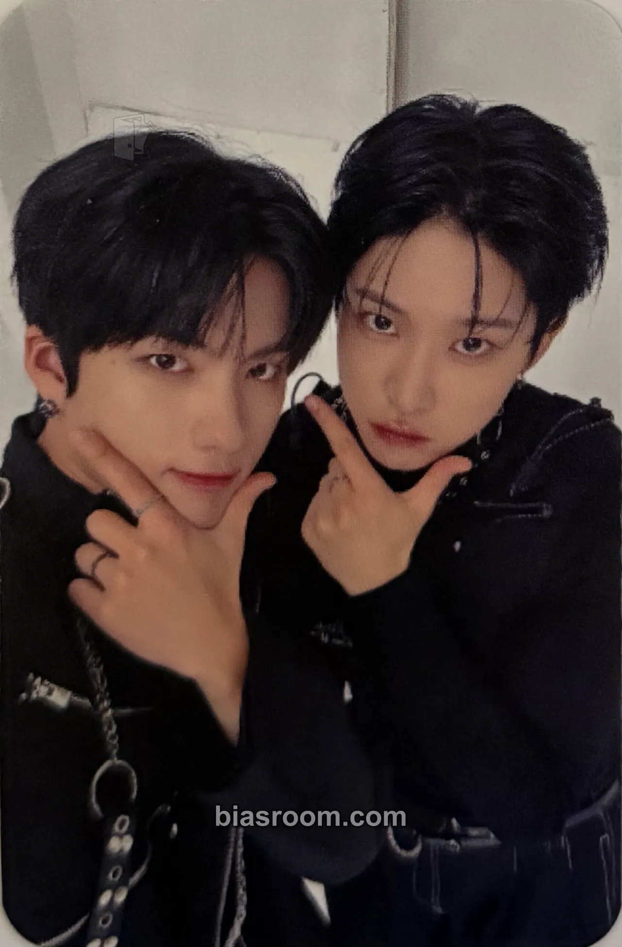 GLOW Tour in Europe pt.2 - Crime Photocard - TRENDZ - TRENDZ K-pop photocard