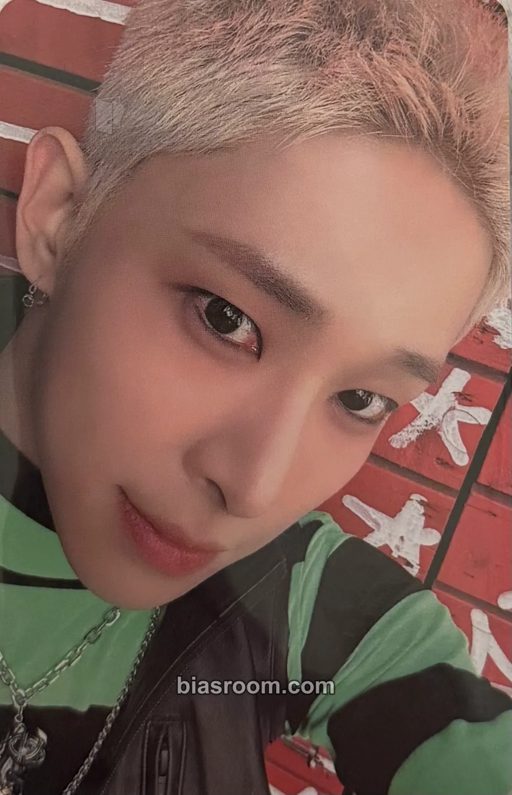 Leon Chameleon Photocard - TRENDZ - TRENDZ K-pop photocard