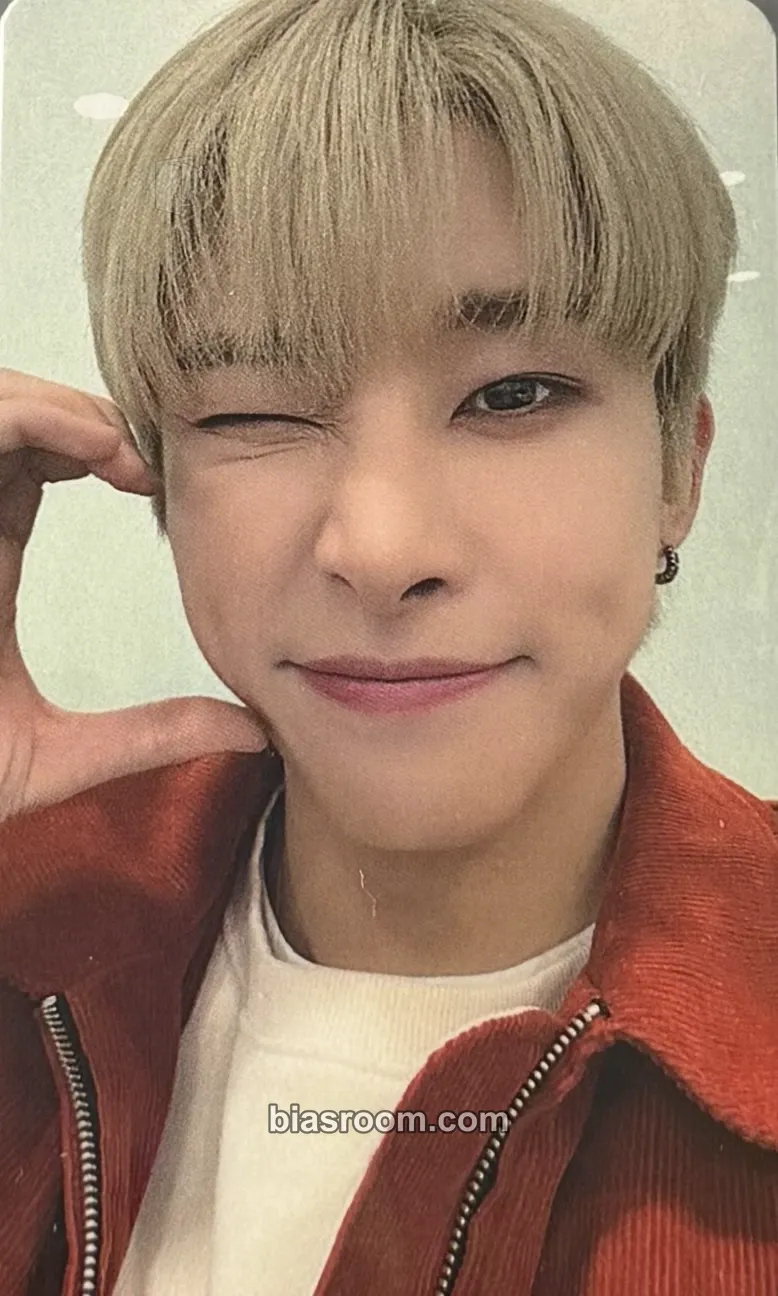 Leon BLUE SET Chapter 1. TRACKS Photocard - TRENDZ - TRENDZ K-pop photocard