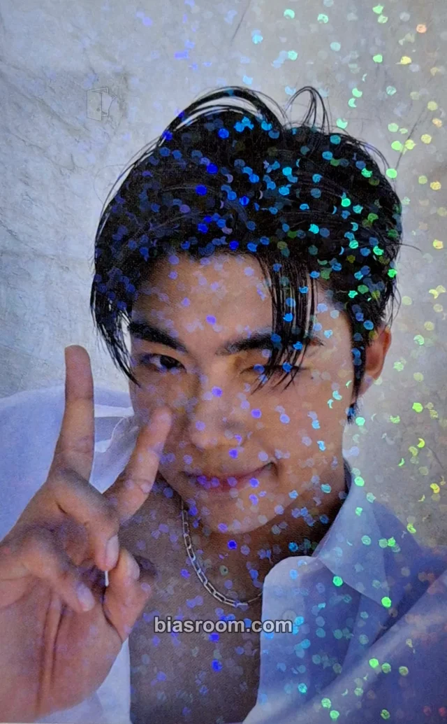 ZEROBASEONE - Gunwook - DICON: The Beach Boy Other pop-up store trading card random photocard holographic (hologram)