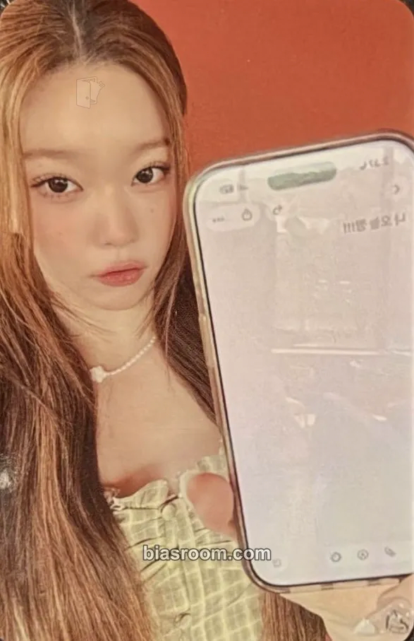 Tsuki The Collective Soul and Unconscious: Chapter Two Photocard - Billlie - Billlie K-pop photocard