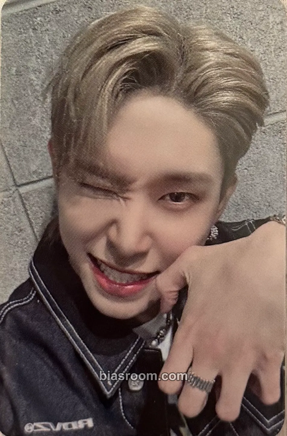 Leon BLUE SET Chapter 2. CHOICE Photocard - TRENDZ - TRENDZ K-pop photocard