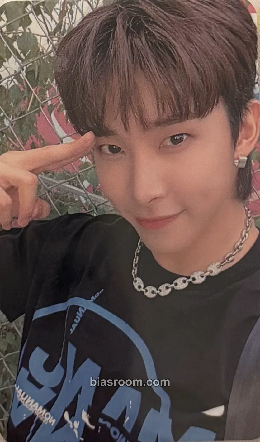 Leon BLUE SET Chapter 2. CHOICE Photocard - TRENDZ - TRENDZ K-pop photocard
