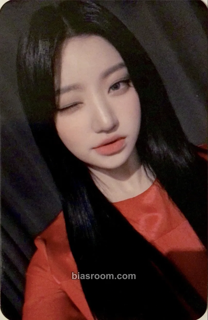 Siyoon The Collective Soul and Unconscious: Chapter One Photocard - Billlie - Billlie K-pop photocard