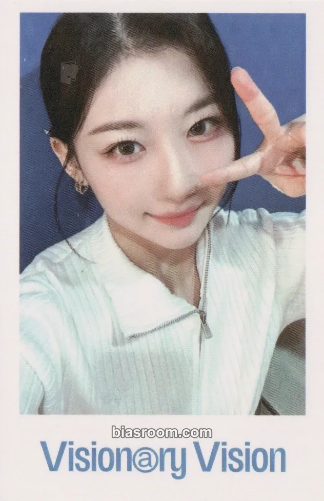 Kaede Performante Photocard - tripleS - tripleS K-pop photocard