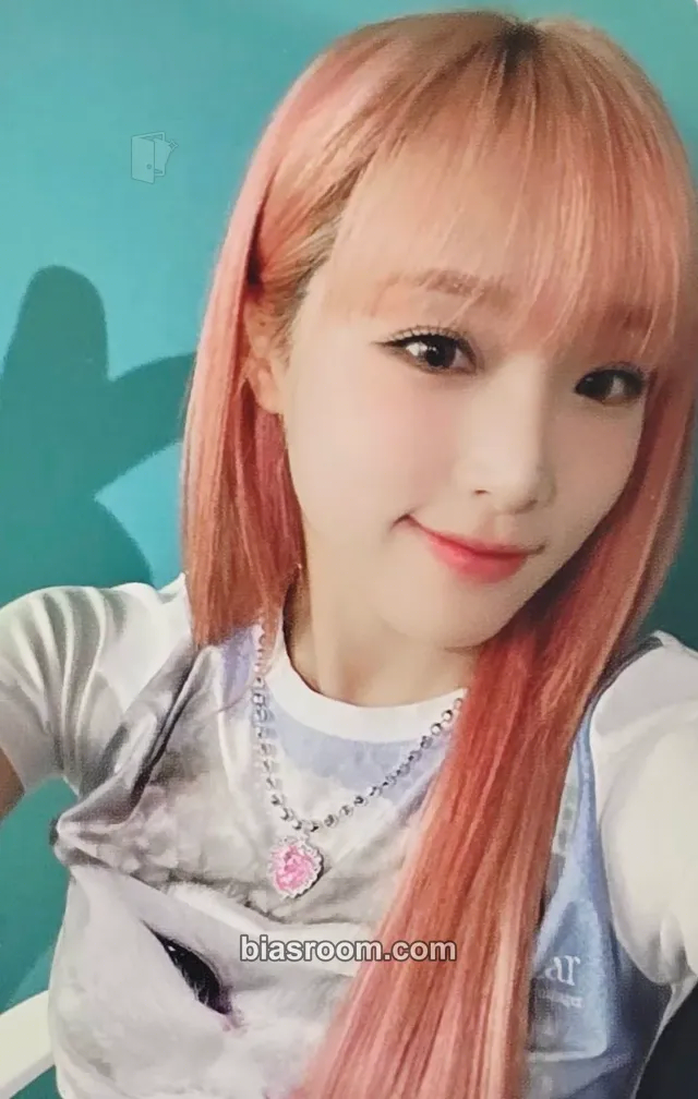 Yena HATE XX Photocard - Yena K-pop photocard