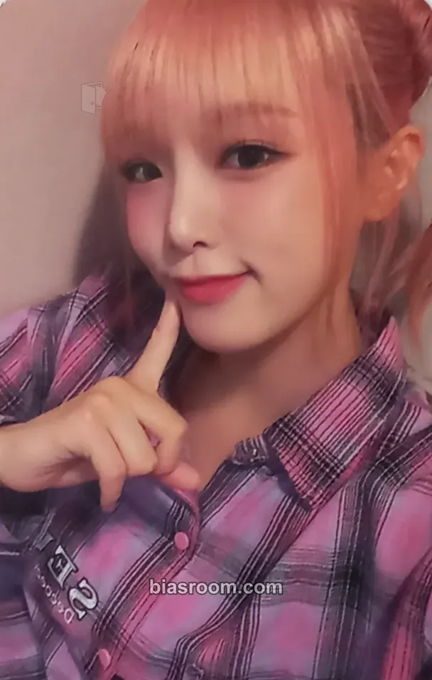 Yena HATE XX Photocard - Yena K-pop photocard